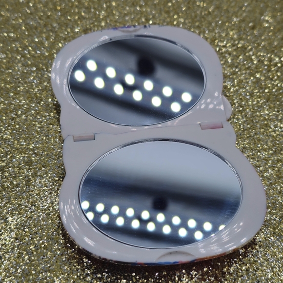 Sanrio Hello Kitty Graffiti Double Mirror Compact 2008 - Picture 5 of 5